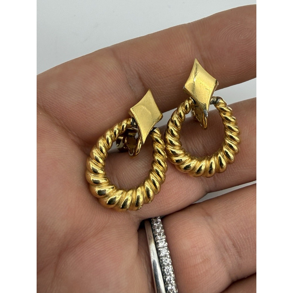 Vtg Trifari Earrings Door Knocker Gold Tone Teardrop Ribbed Dangle Clip On